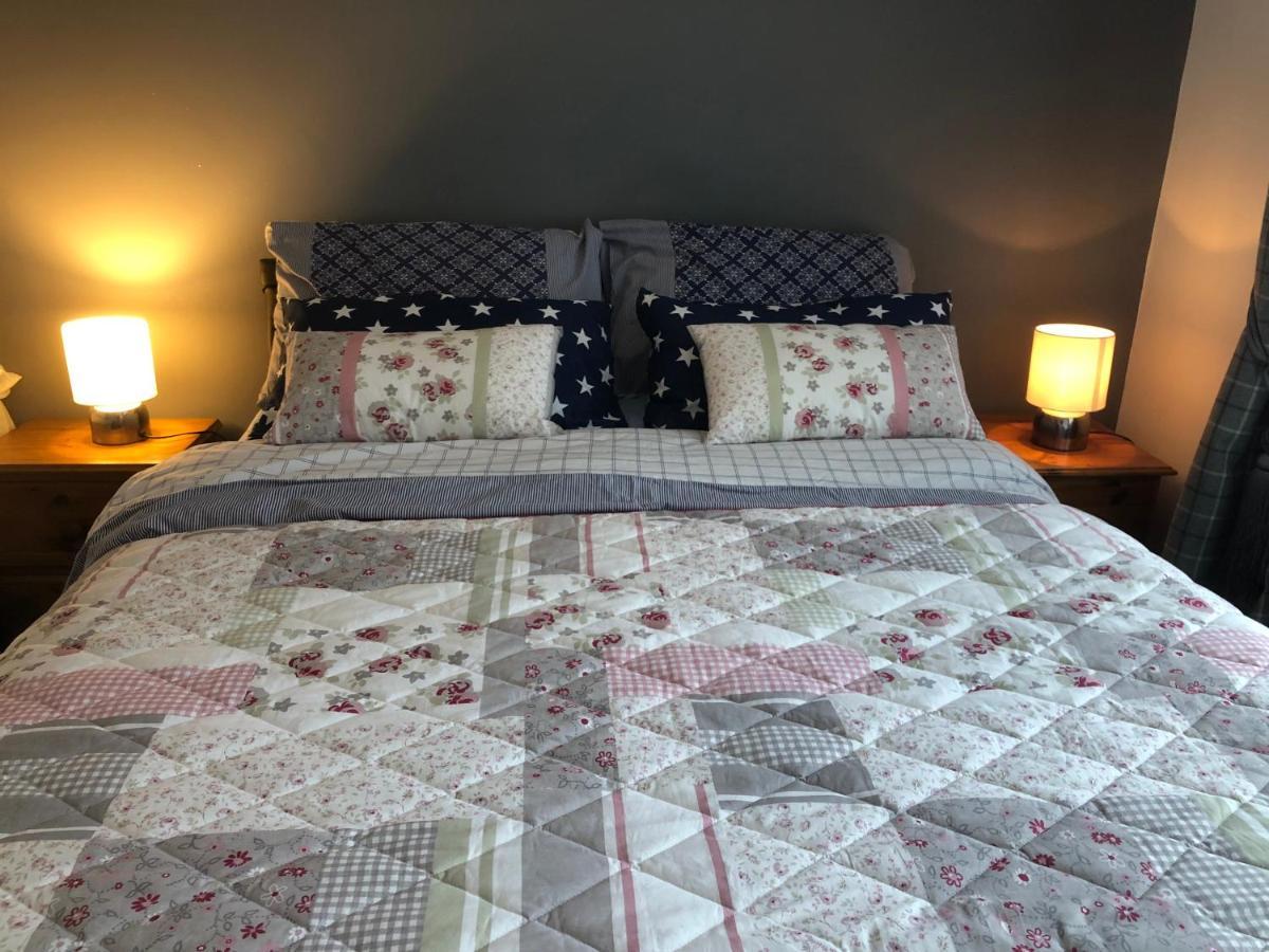 Ponderosea Cottage Free Gated Parking M1 & City Location, Wood Stove ลิสเบิร์น ภายนอก รูปภาพ
